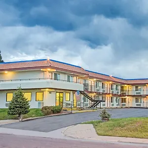 Knights Hotel Aurora